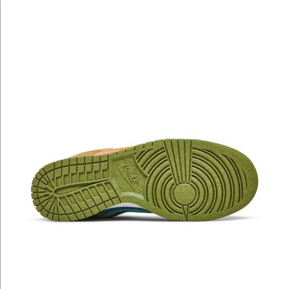 Nike Dunk Low "Sun Club" Arctic Orange Gold DM0583-800 NEW - Picture 5 of 8